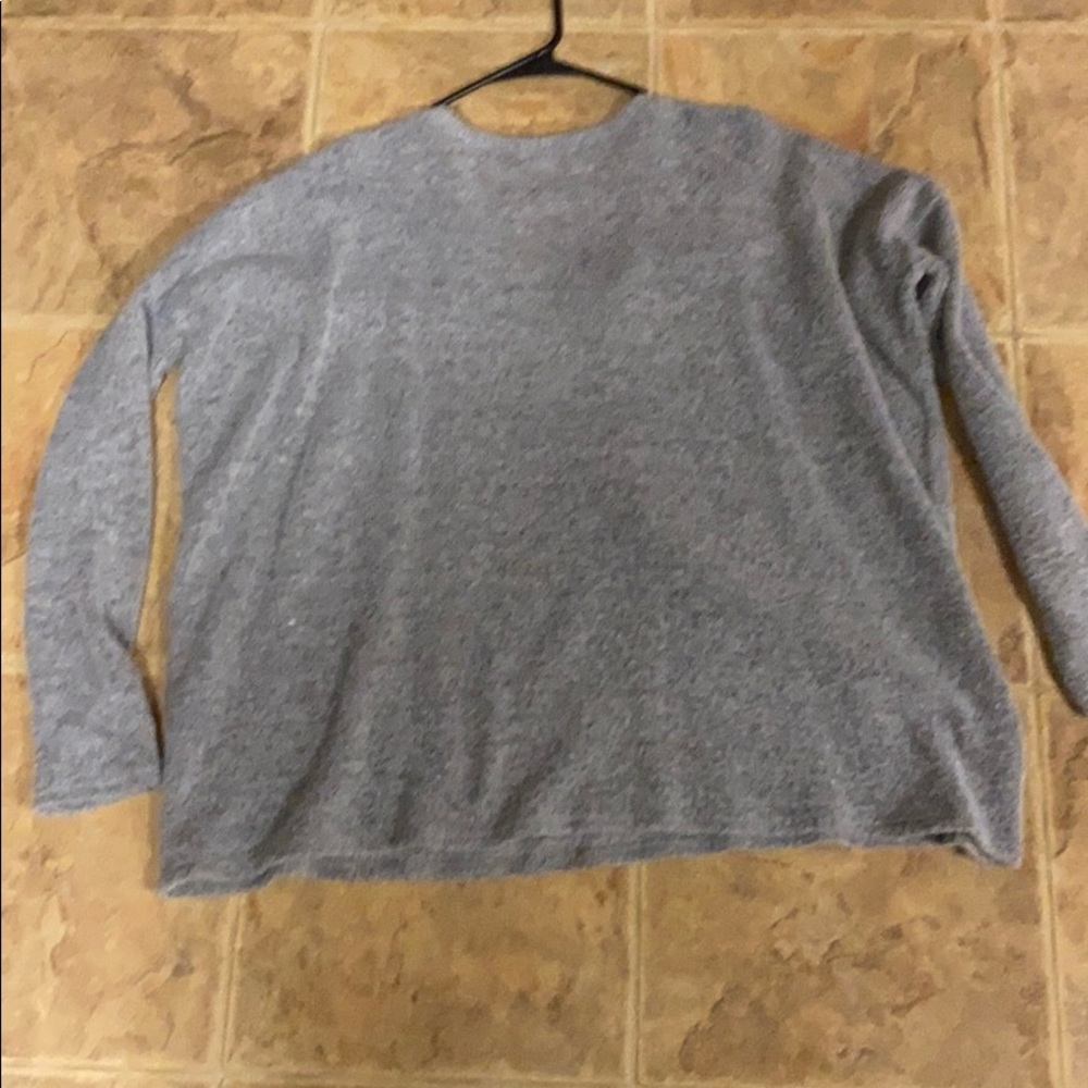 Women’s grey Piko V neck sweater - Picture 3 of 3